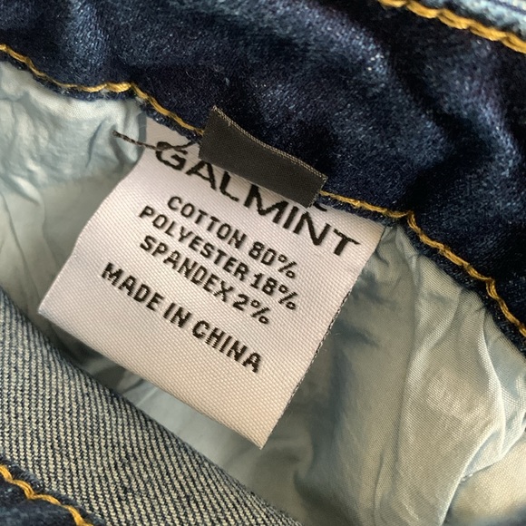 Galmint Flare Jeans - Picture 4 of 9